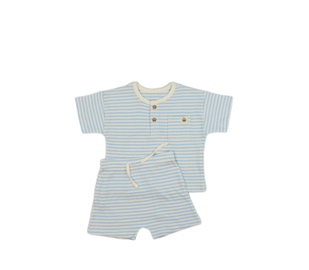 Pruhované triko a kraťasy modro-bílé