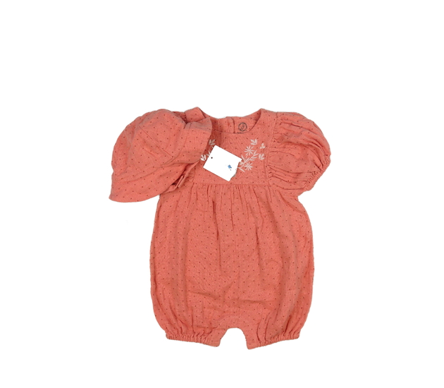 Nový meruňkový overal a klobouk Králíček Petr M&S