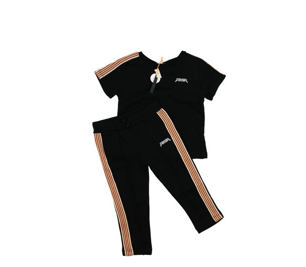 Nové černé triko a tepláky River Island 