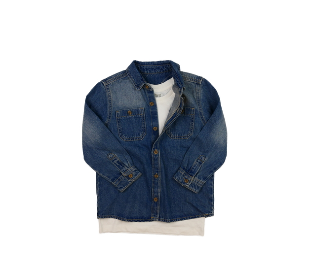 Nová riflová košile a bílé triko Nutmeg