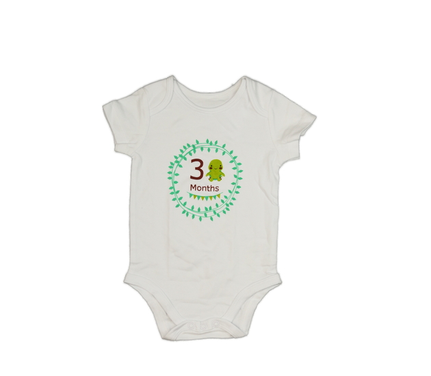 Bílé body 3 měsíce se želvou 