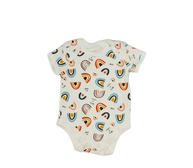Bílé body s barevnými obrázky duhy