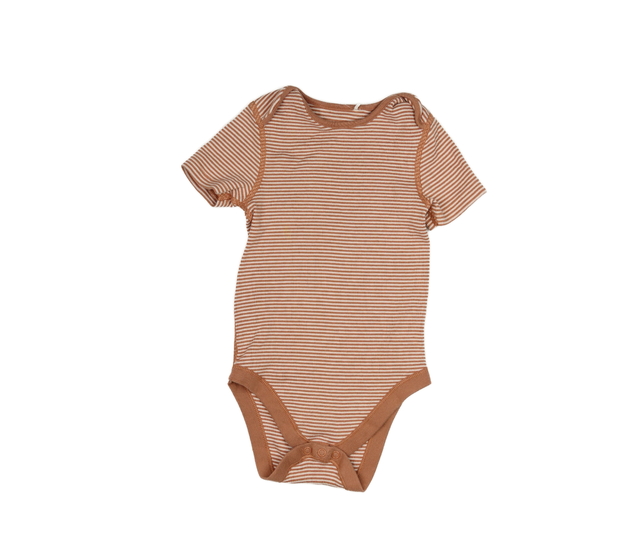 Hnědé pruhované body M&S