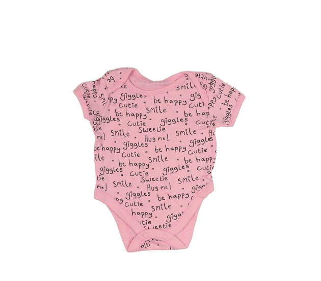 Růžové body s nápisy George