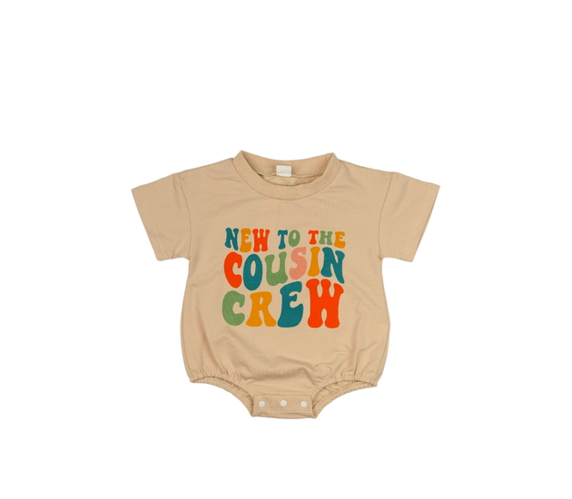 Hnědé body s barevným nápisem 