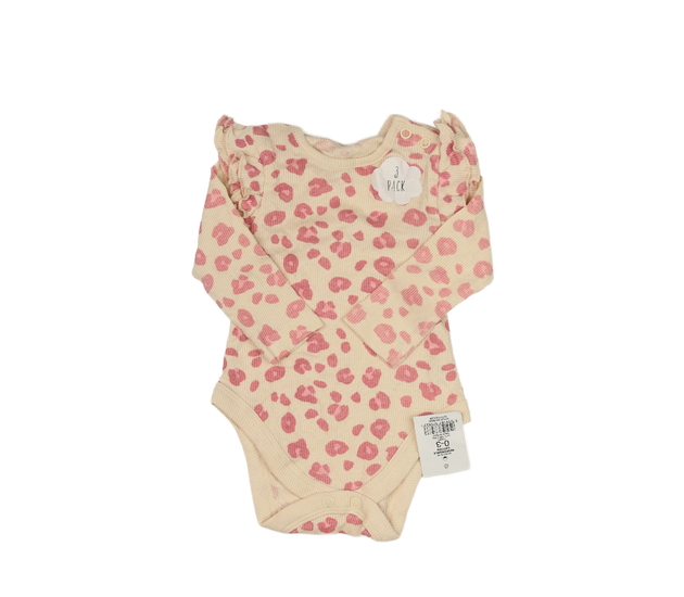 Nové krémové vzorované body George