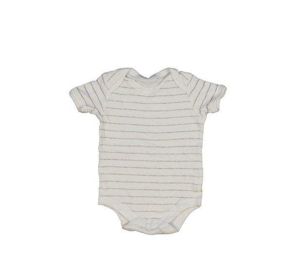 Bílé body se šedými pruhy 