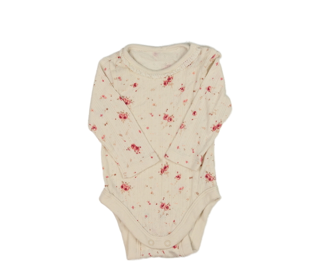 Krémové květinové body George