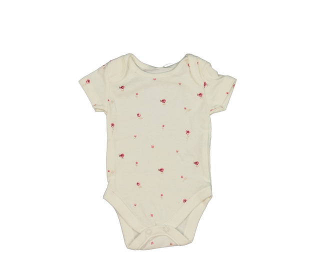 Krémové body s růžemi George