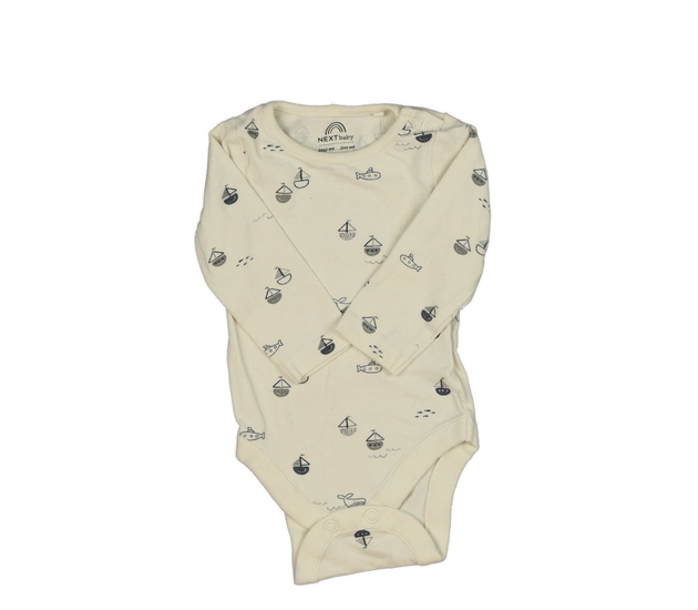 Krémové body s plachetnicemi Next