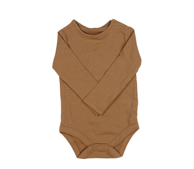 Hnědé žebrované body Tu 