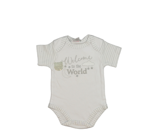 Bílé body s nápisem 