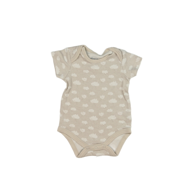 Světle hnědé body s mraky 