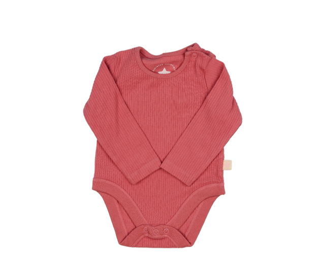 Sytě růžové žebrované body F&F