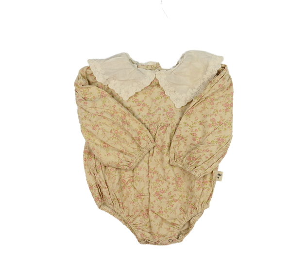 Hnědé květinové body s límečkem 