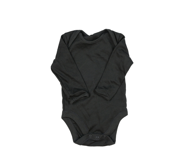 Tmavě šedé body George