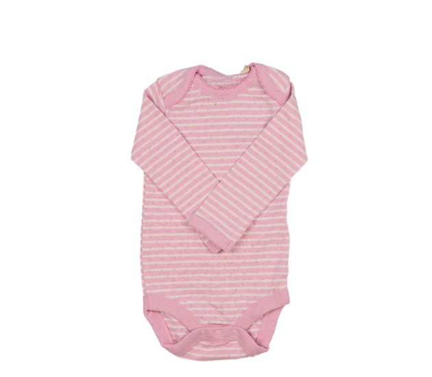 Růžové pruhované body 