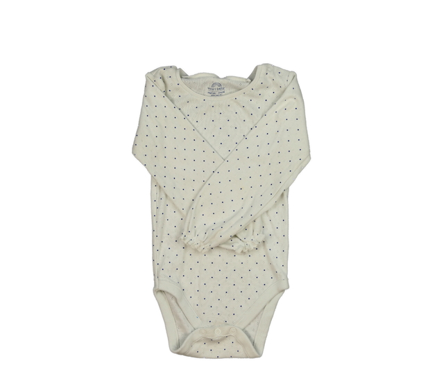 Světlé madeirové body s kolečky Next