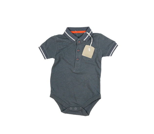 Nové tmavé body s límečkem Tu 