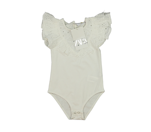 Nové bílé zdobné body Zara