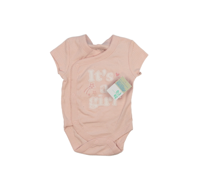 Nové růžové body s nápisem Primark 