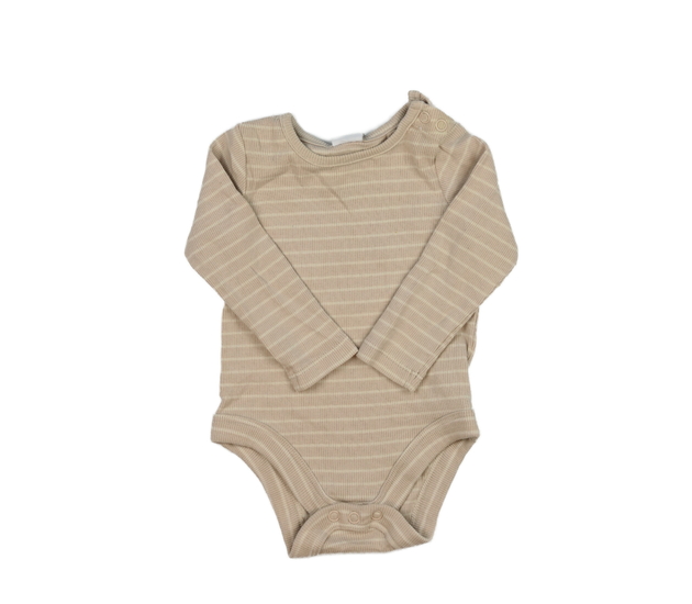 Hnědé pruhované body 