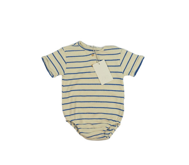 Nové hnědo-modré pruhované body Zara