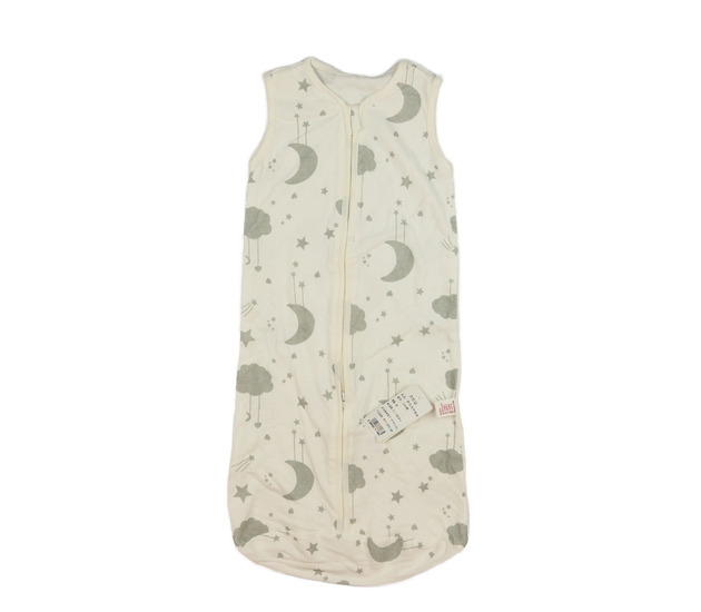 Nový slabý krémový spací pytel 