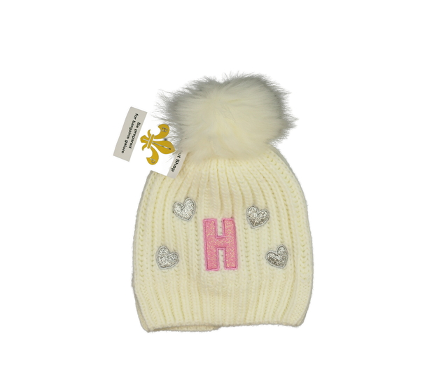 Nová krémová čepice písmeno H