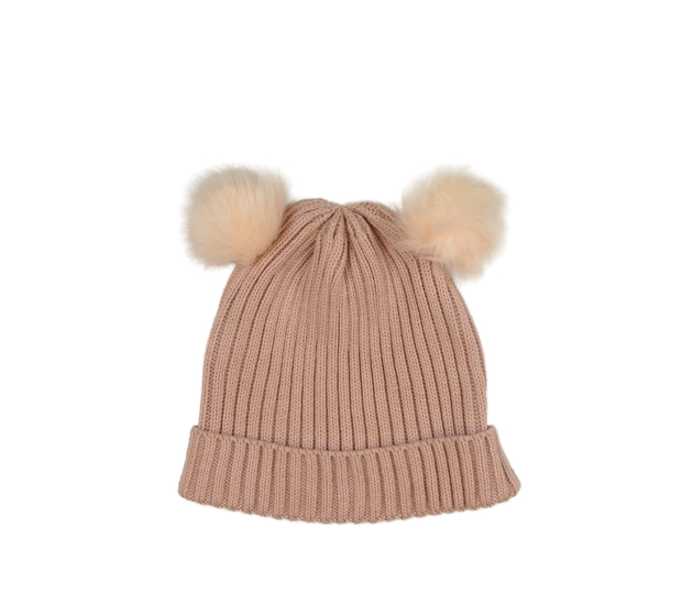 Růžová čepice s bambulí