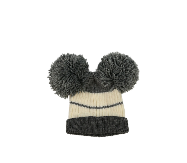 Bílo-šedá čepice s bambulemi George