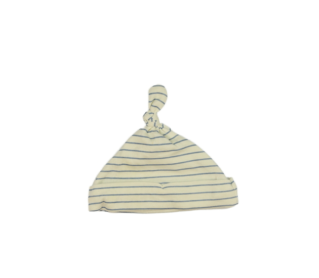 Modro-krémová čepička 