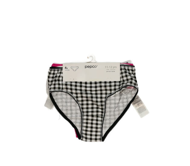 Nové kalhotky 4 ks 