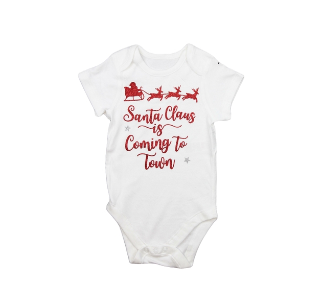 Bílé vánoční body s červeným lesklým nápisem M&S