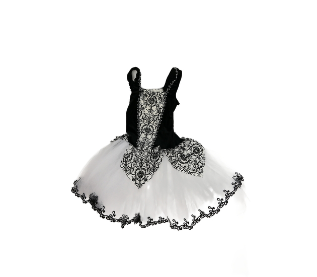 Bílo-černé zdobné bohaté karnevalové body 