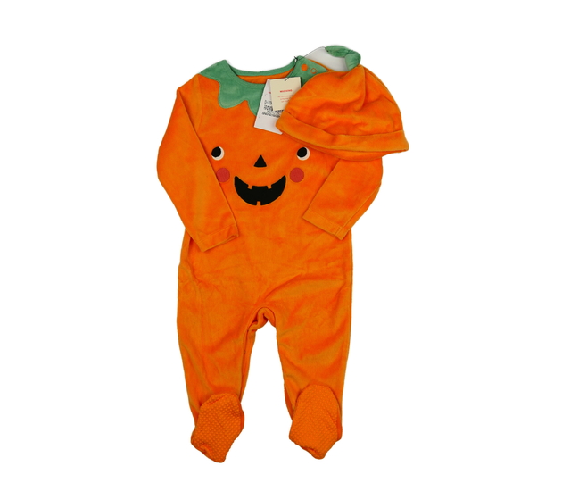 Nový oranžový overal a čepička Tu