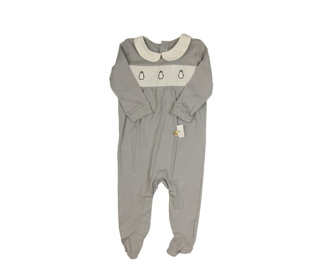 Nový šedý overal s límečkem a tučňáky
