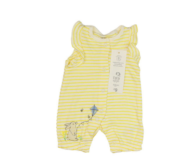 Nový žlutý overal se zajíčkem F&F