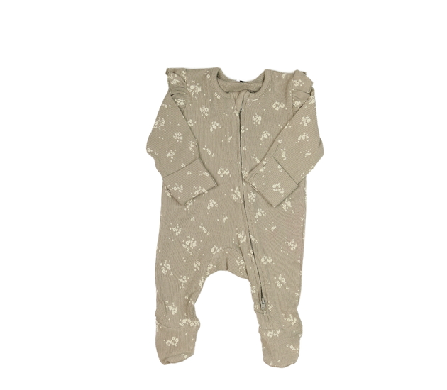Šedý overal s květinami do 2,7 kg George