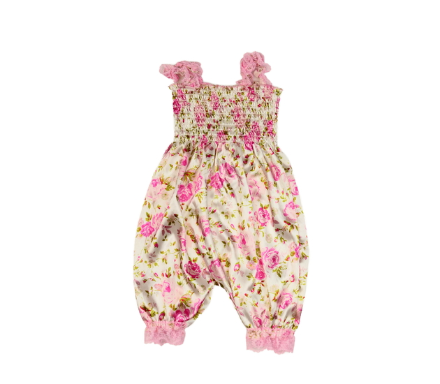 Světlý saténový overal s růžemi