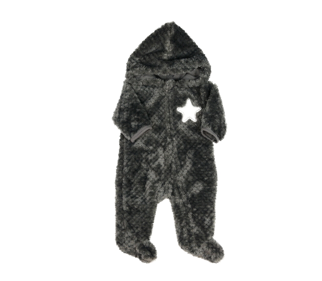 Šedý chlupatý overal s hvězdou 