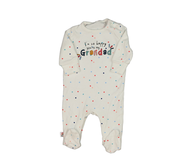 Bílý overal s nápisem a kolečky 