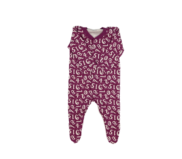 Fialový overal s číslicemi 