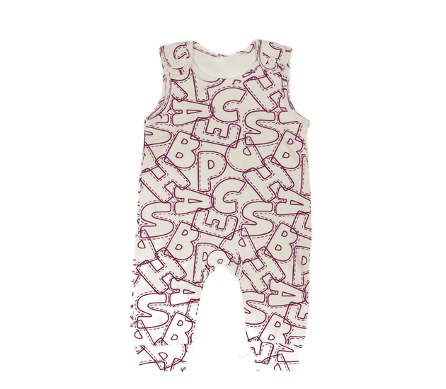 Bílý overal s fialovými písmeny 