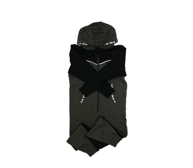 Volnočasový šedo-černý overal Next