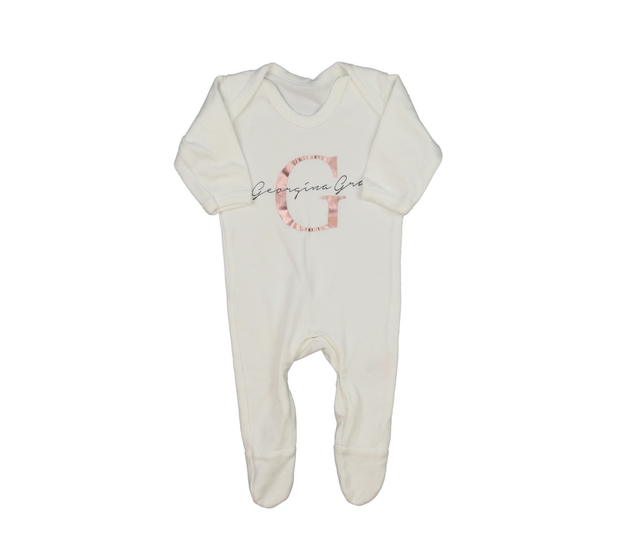 Krémový overal s nápisem