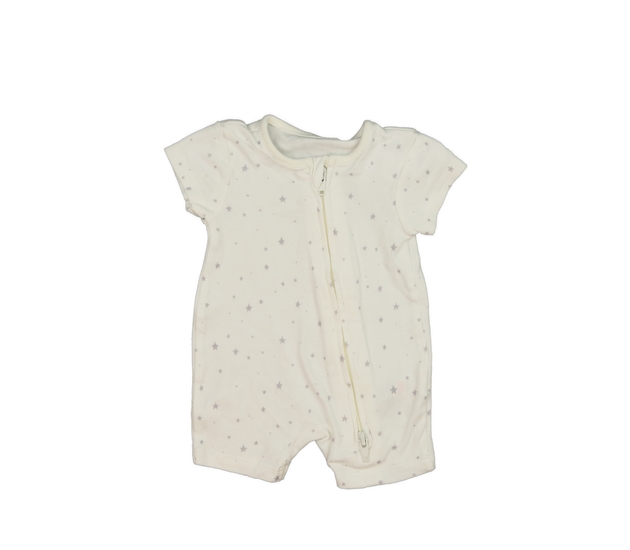 Smetanový overal s hvězdami George