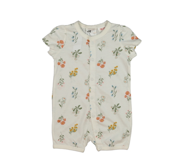 Bílý květinový letní overal H&M