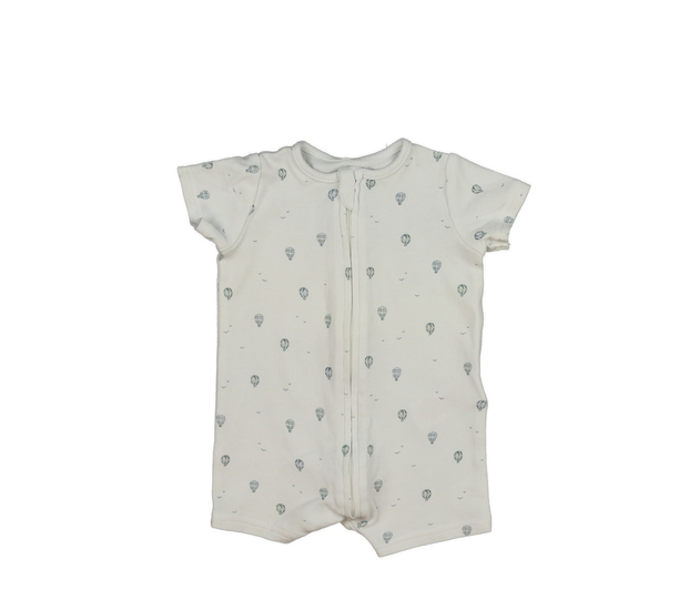 Bílý overal s balony