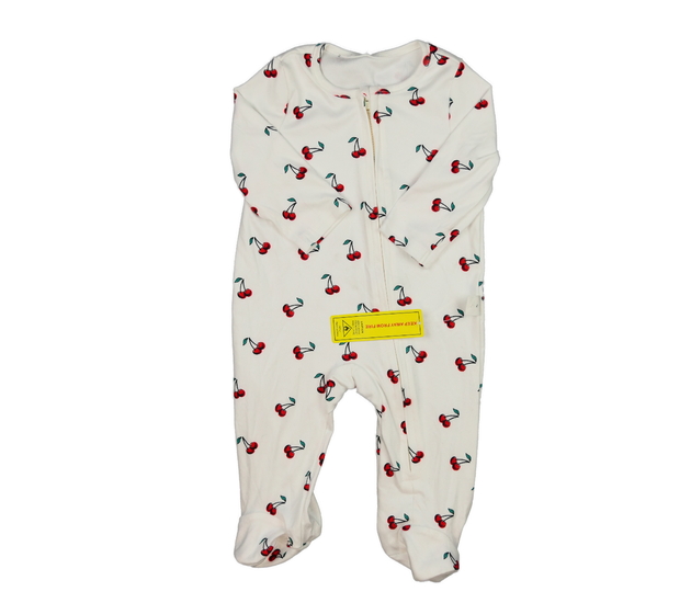 Nový bílý overal s třešněmi 